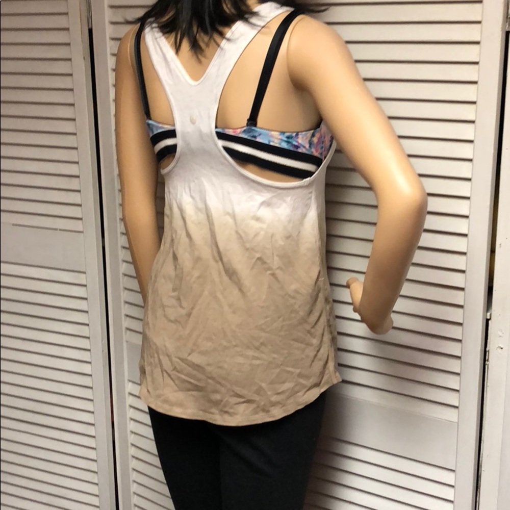 Lululemon - Picture 6 of 7